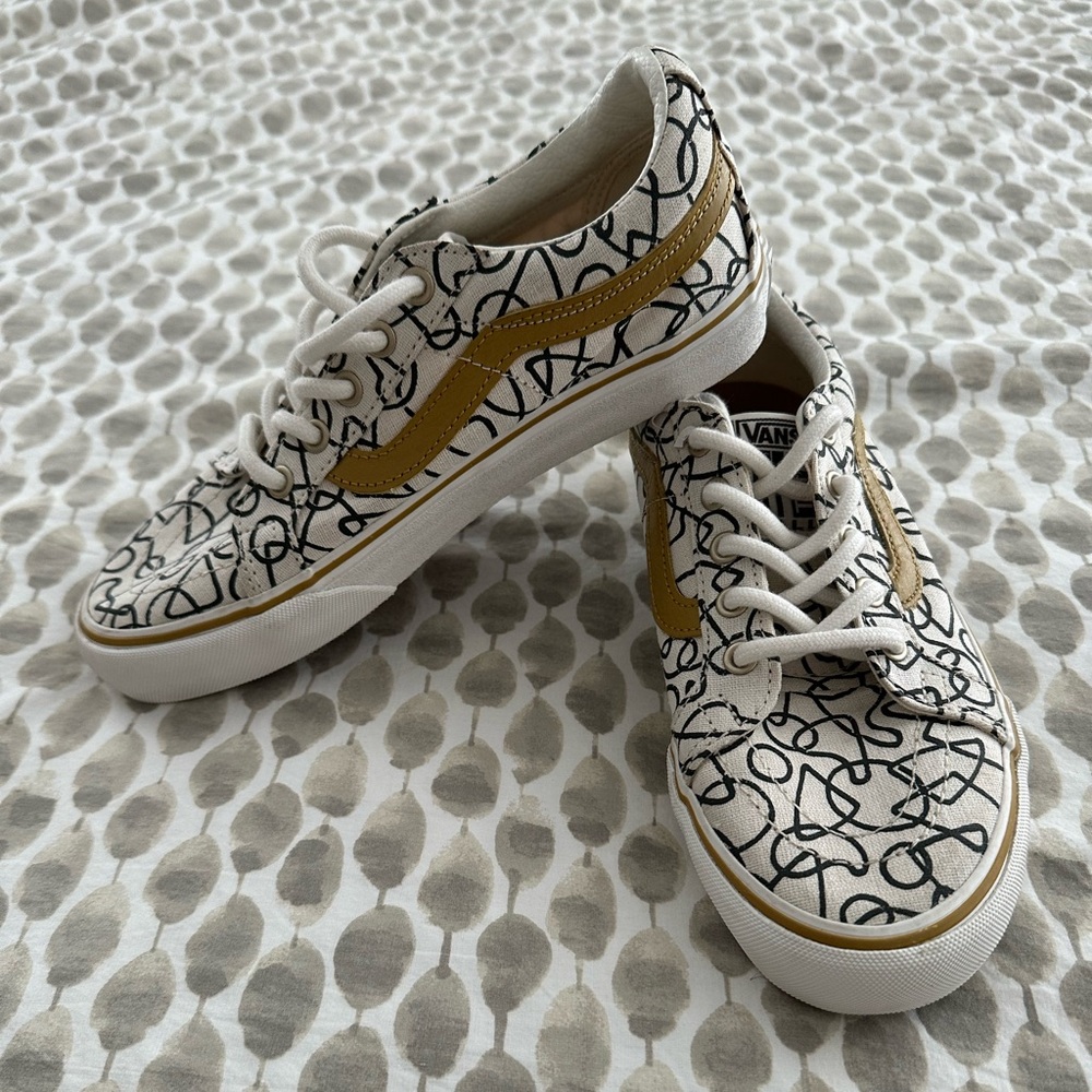 Vans size 5.5 mens 7.0 womens VGUC